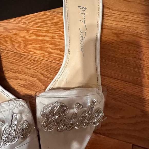 Betsy Johnson Bride Slides - Picture 3 of 5